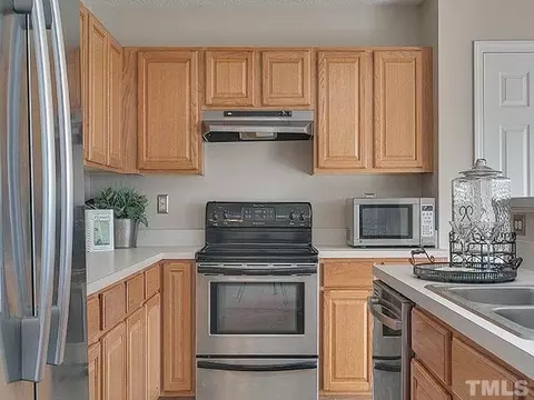 7 Kimbrough Ct, Durham, NC 27703 photo 9