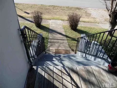 304 E Front St, Clayton, NC 27520 photo 4
