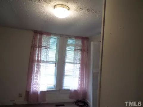 304 E Front St, Clayton, NC 27520 photo 8