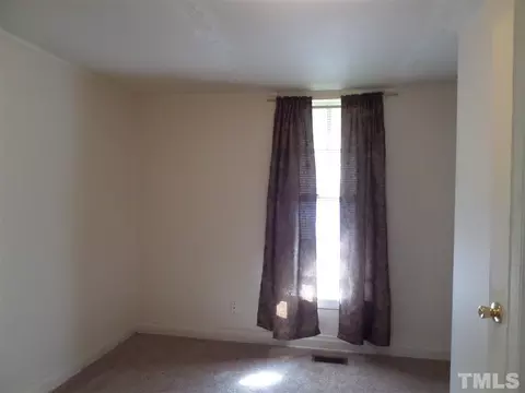 304 E Front St, Clayton, NC 27520 photo 9