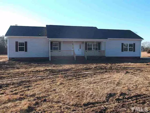 271 Eaves Rd, Henderson, NC 27537 photo 1