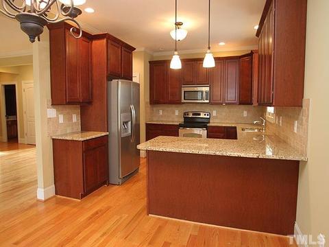 116 Fox Run Ct, Durham, NC 27705 photo 4