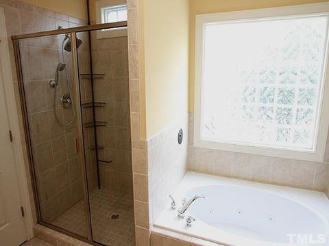 116 Fox Run Ct, Durham, NC 27705 photo 9