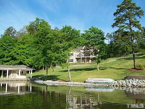91 Pinecrest Dr, Semora, NC 27343 photo 2