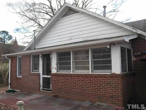 112 Hunter St, Apex, NC 27502 photo 2