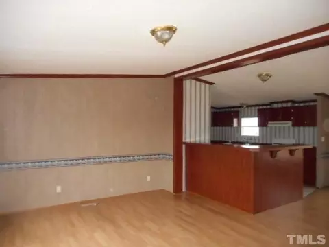 110 Westside Dr, Benson, NC 27504 photo 3