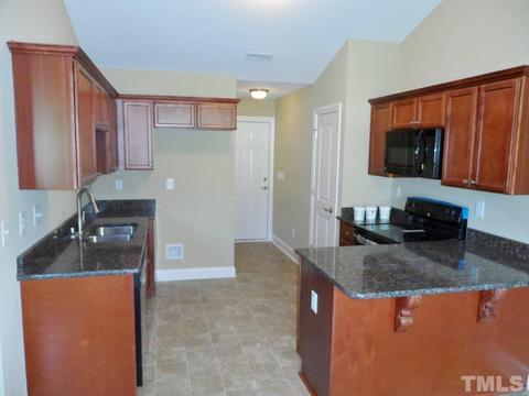 103 Aberdeen St, Stem, NC 27581 photo 3