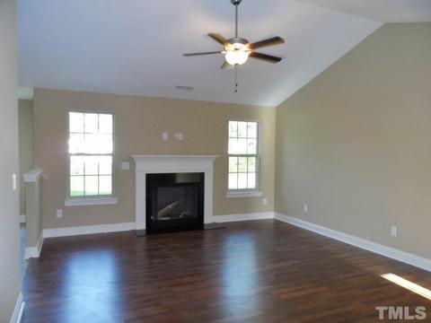103 Aberdeen St, Stem, NC 27581 photo 2