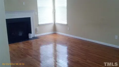 1912 Pear Tree Ln, Durham, NC 27703 photo 3