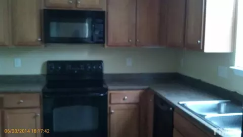1912 Pear Tree Ln, Durham, NC 27703 photo 2