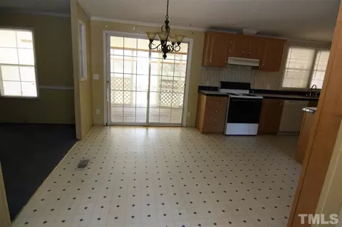 299 Old Creech Rd, Selma, NC 27576 photo 4