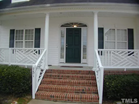 751 Black Angus Dr, Garner, NC 27529 photo 2