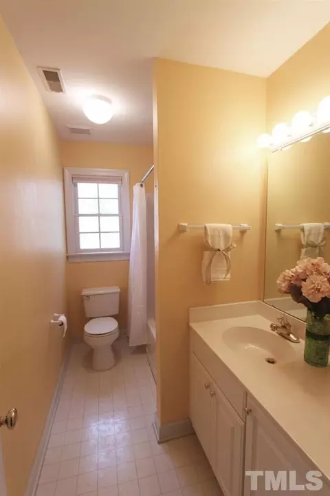 105 Maple Crest Ct, Apex, NC 27502 photo 23