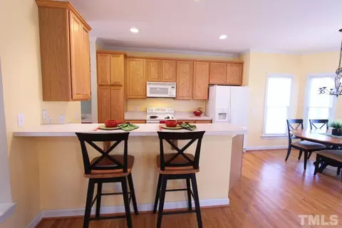 105 Maple Crest Ct, Apex, NC 27502 photo 6