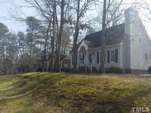 2 Fircrest Ct, Durham, NC 27703 photo 1