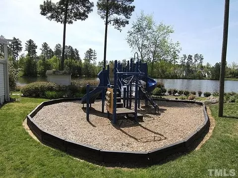 2 Bridgeport Dr, Durham, NC 27713 photo 16