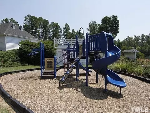 2 Bridgeport Dr, Durham, NC 27713 photo 15