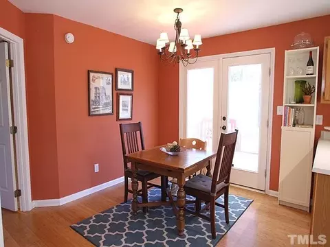 2 Bridgeport Dr, Durham, NC 27713 photo 4
