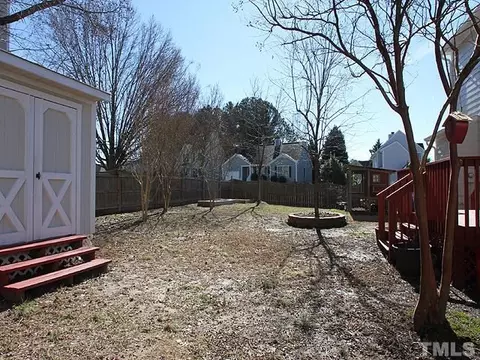 2 Bridgeport Dr, Durham, NC 27713 photo 12