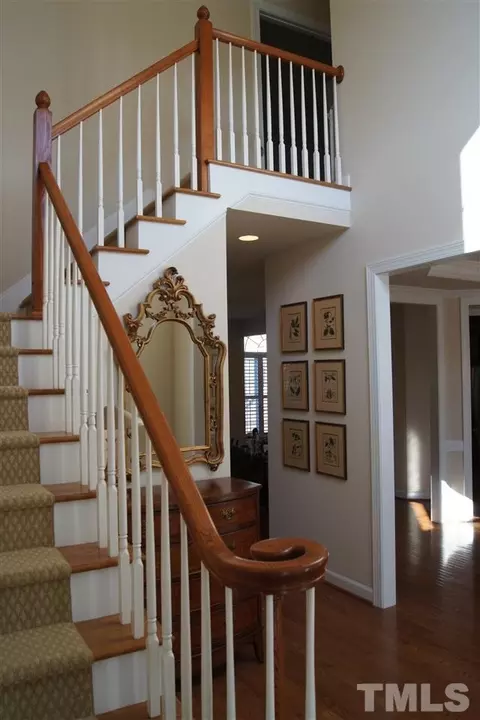 3 Antioch Ct, Durham, NC 27703 photo 3
