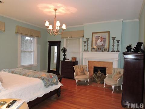237 N Main St, Roxboro, NC 27573 photo 13