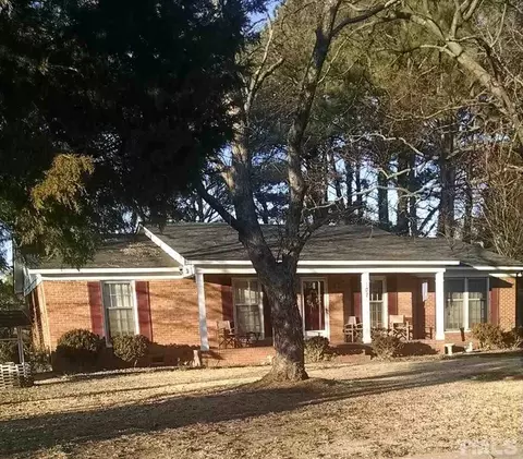 107 Basin St, Dunn, NC 28334 photo 1