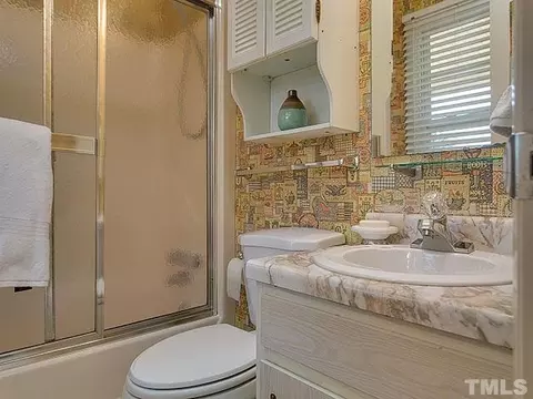 2732 Ellen St, Durham, NC 27705 photo 8
