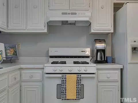 2732 Ellen St, Durham, NC 27705 photo 5