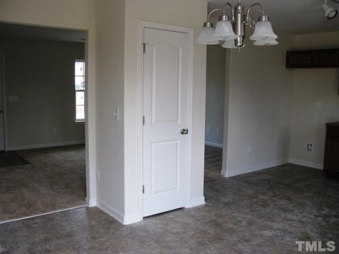 1735 Great Bend Dr, Durham, NC 27704 photo 3