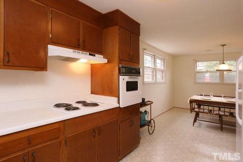 320 Compton Rd, Raleigh, NC 27609 photo 7