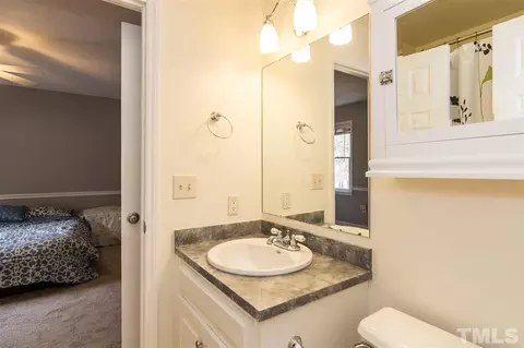 20 Thorne Ridge Dr, Durham, NC 27713 photo 17
