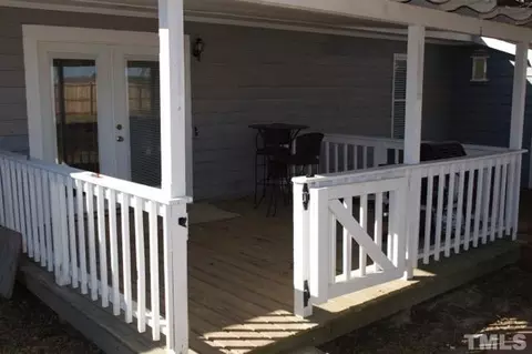 113 Bruce Dr, Dunn, NC 28334 photo 2