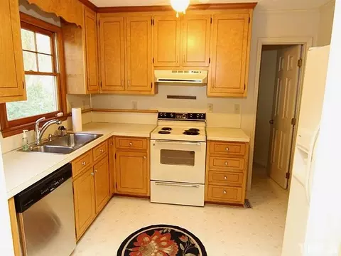 3205 Stanford Dr, Durham, NC 27707 photo 6
