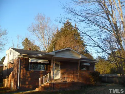 4611 Bragg Rd, Durham, NC 27704 photo 1
