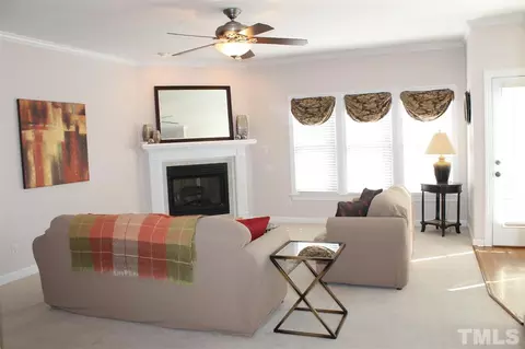 105 Regency Pl, Smithfield, NC 27577 photo 4