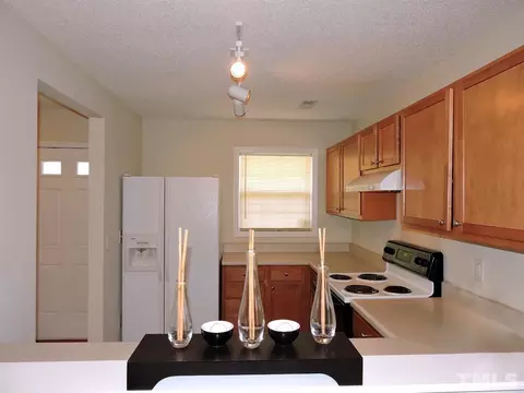 2124 Stadium Dr, Durham, NC 27705 photo 7