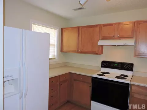 2124 Stadium Dr, Durham, NC 27705 photo 8