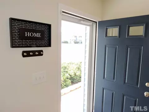 2124 Stadium Dr, Durham, NC 27705 photo 2