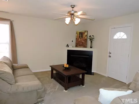2124 Stadium Dr, Durham, NC 27705 photo 4