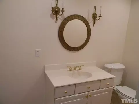 6925 Knotty Pine Dr, Chapel Hill, NC 27517 photo 8
