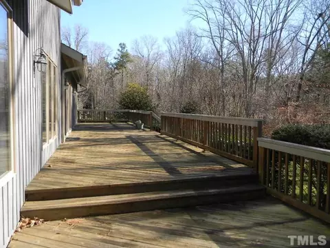 6925 Knotty Pine Dr, Chapel Hill, NC 27517 photo 17