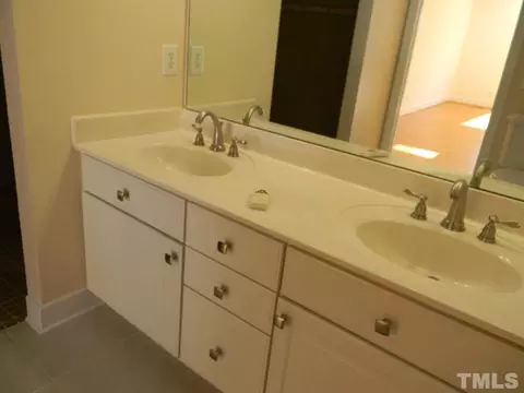 6925 Knotty Pine Dr, Chapel Hill, NC 27517 photo 12