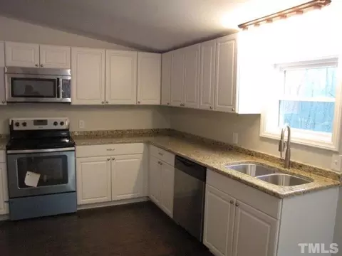 176 Maple Ln, Pelham, NC 27311 photo 7