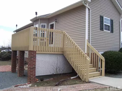 101 Sycamore Ct, Benson, NC 27504 photo 4