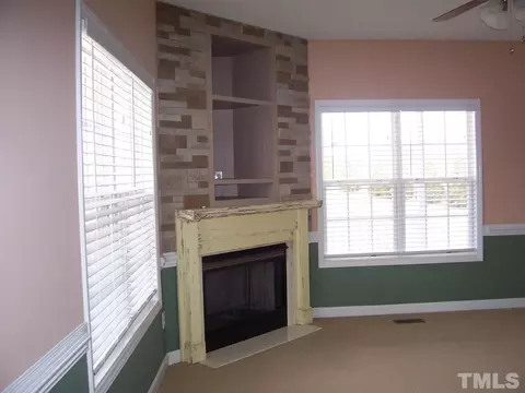 101 Sycamore Ct, Benson, NC 27504 photo 6