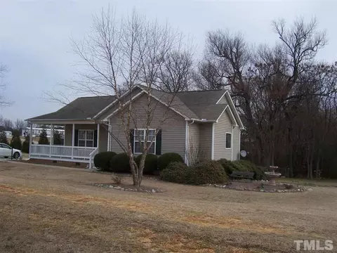 101 Sycamore Ct, Benson, NC 27504 photo 3