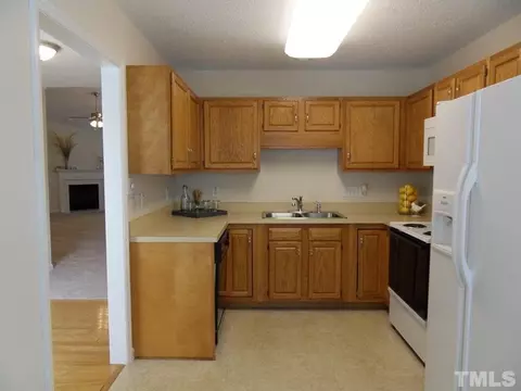 3027 Maple Ave #E2, Burlington, NC 27215 photo 7