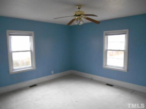 201 Catherine St, Benson, NC 27504 photo 10