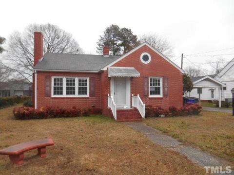 201 Catherine St, Benson, NC 27504 photo 1