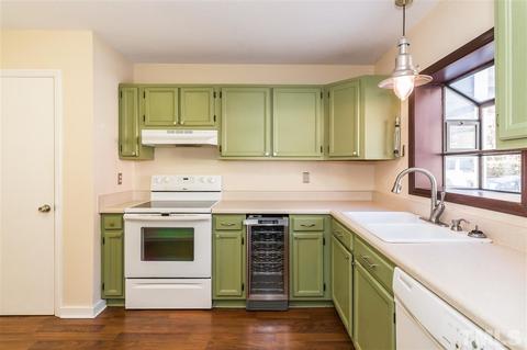 57 Willow Bridge Dr, Durham, NC 27707 photo 4